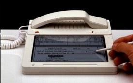 iPhoneһ|Ԓ1983 ѽ30q