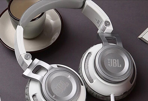 ԼĶ JBL S500e^