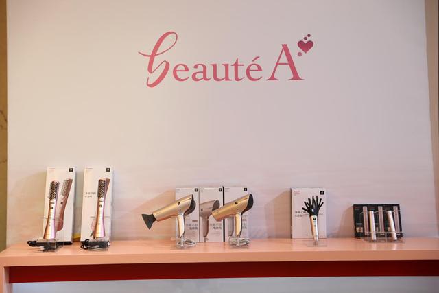 夏普新品發布會打造黑白共進 新品冰箱攜全矩陣產品打響中國市場